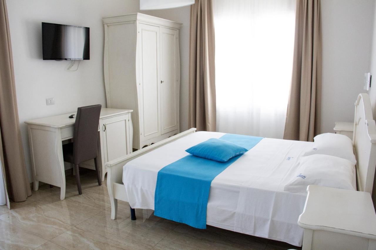 B&B Imperial Exclusive Rooms & Breakfast Порто-Чезарео Экстерьер фото